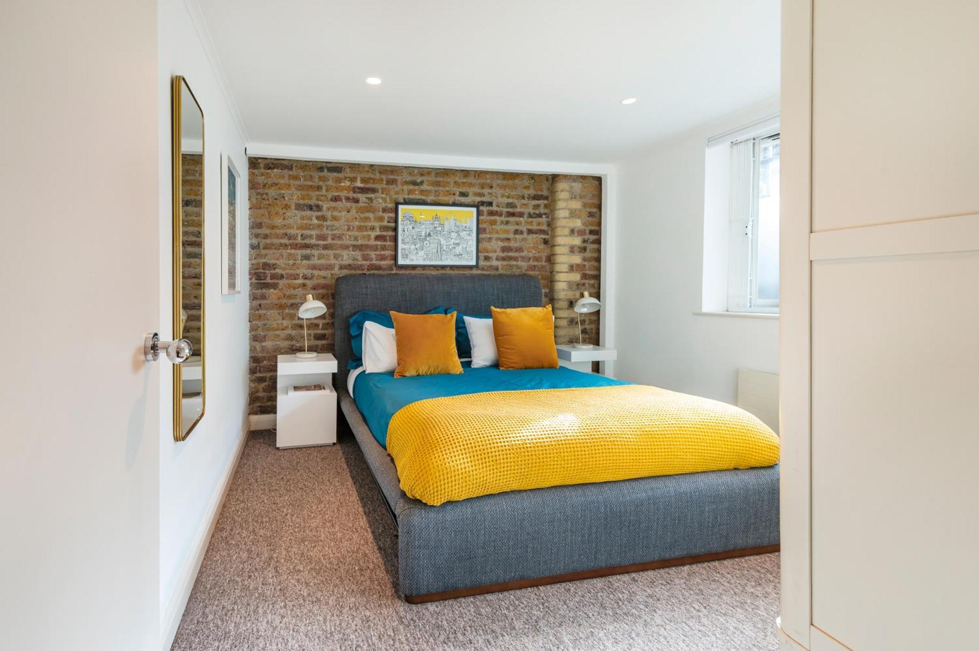 Arcore Premium Leicester Square * Londra